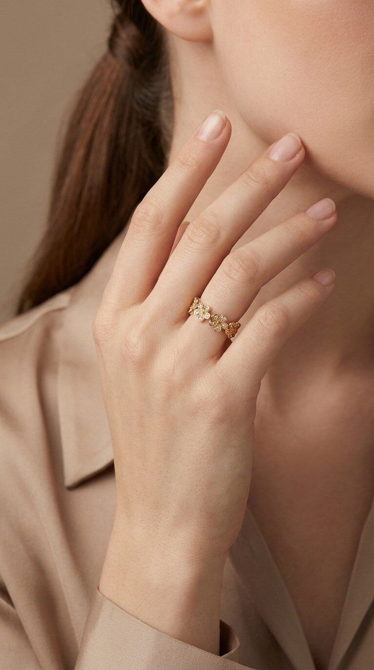 Bague Ancolie – Doré & Fleur Strass